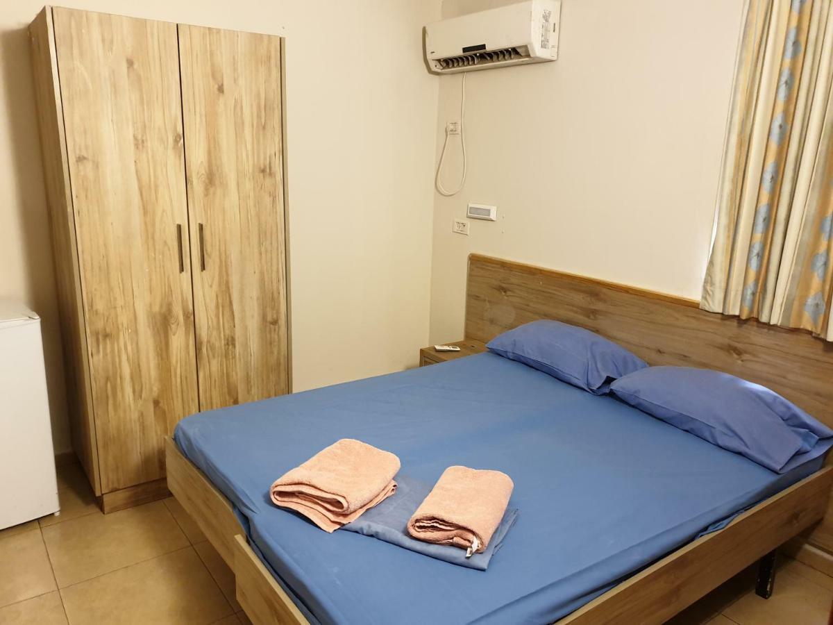 Bergik Hotel طبريا المظهر الخارجي الصورة